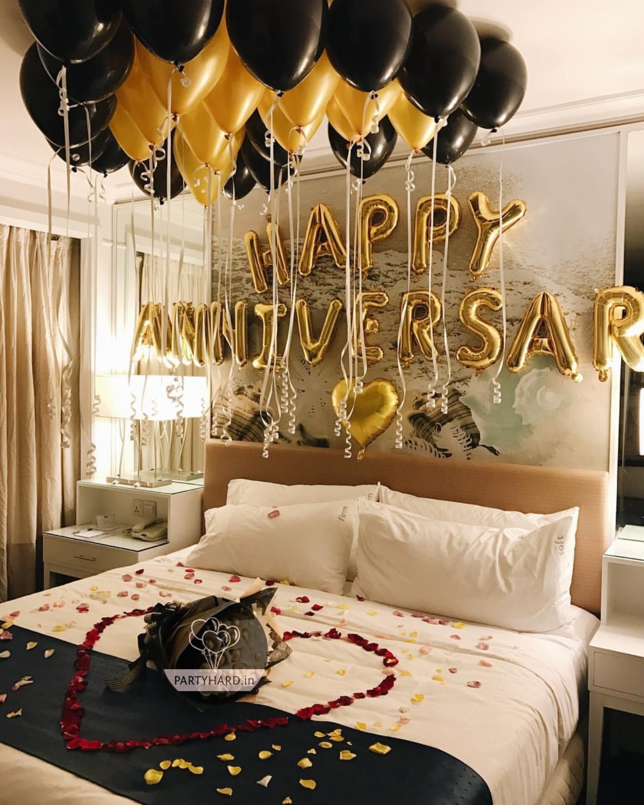 Anniversary decor at home